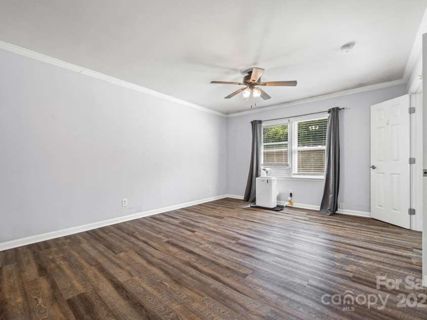 109 Stroupe Road, Gastonia, NC 28056.  MLS# CAR4295951, YatesRealty ID 34857. 