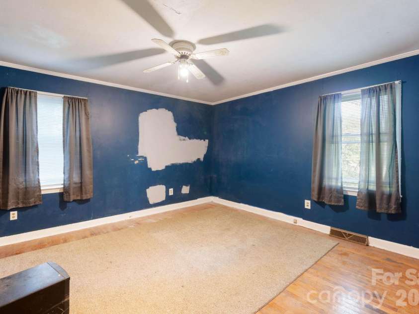 389 Midway Lake Road, Mooresville, NC 28115.  MLS# CAR4400331, YatesRealty ID 34857. 