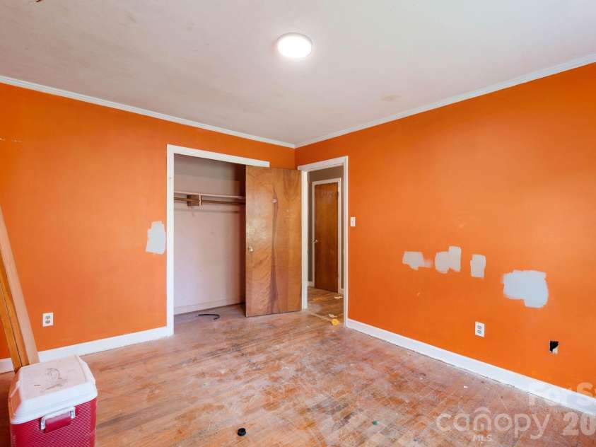 389 Midway Lake Road, Mooresville, NC 28115.  MLS# CAR4400331, YatesRealty ID 34857. 