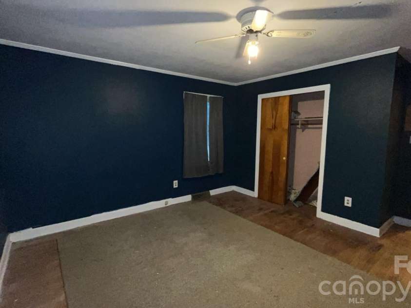 389 Midway Lake Road, Mooresville, NC 28115.  MLS# CAR4414433, YatesRealty ID 34857. 