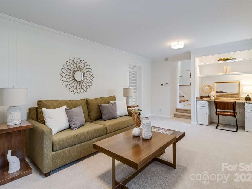 3928 Glenfall Avenue, Charlotte, NC 28210.  MLS# CAR4295681, YatesRealty ID 34858. 