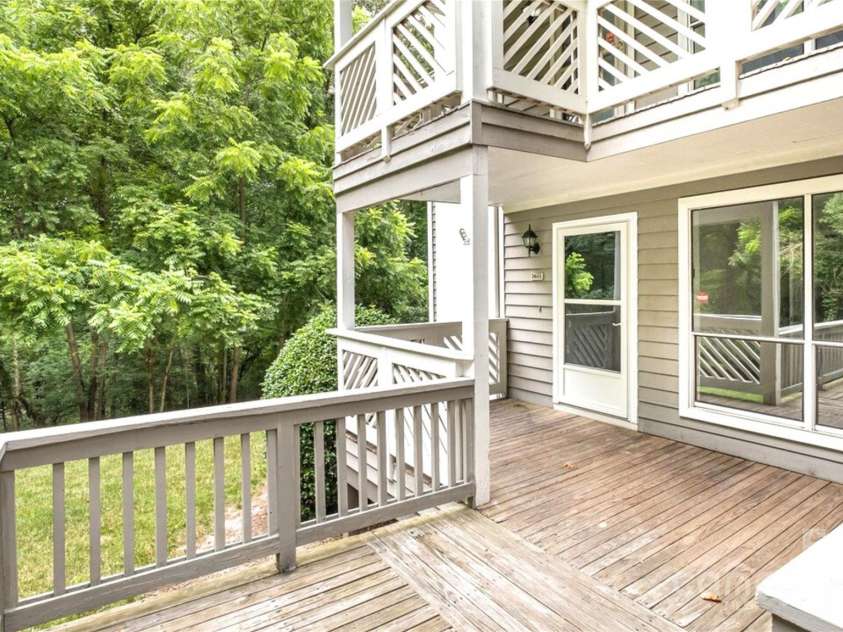 7403 Ashfield Court, Charlotte, NC 28226.  MLS# CAR4292350, YatesRealty ID 34859. 