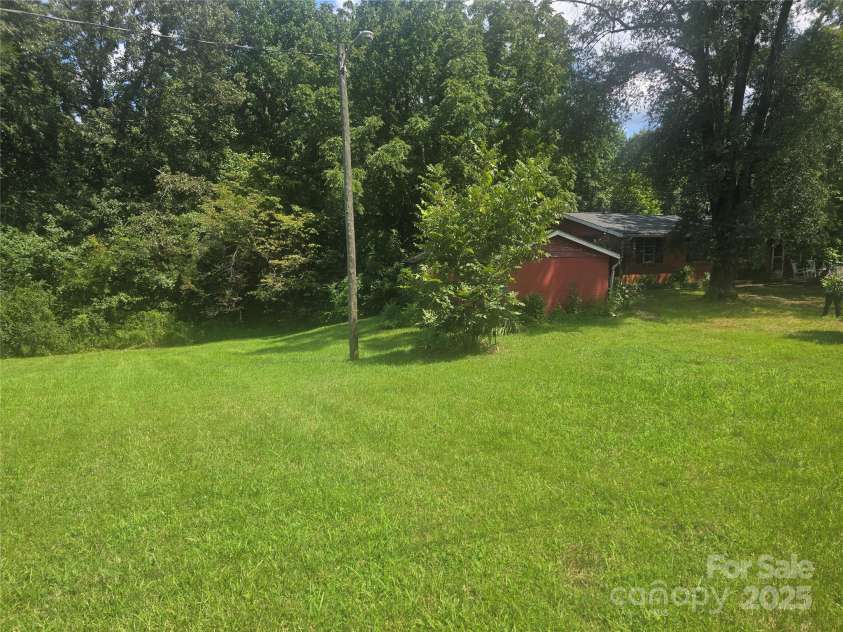 1518 Sierra Road, York, SC 29745.  MLS# CAR4292820, YatesRealty ID 34860. 
