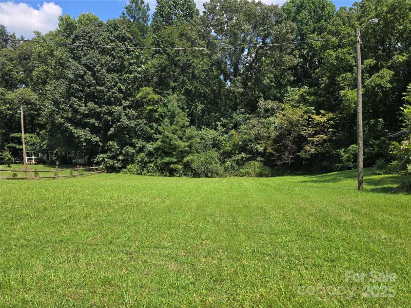 1518 Sierra Road, York, SC 29745.  MLS# CAR4292820, YatesRealty ID 34860. 
