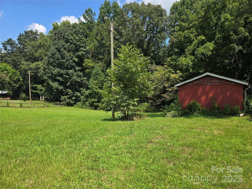 1518 Sierra Road, York, SC 29745.  MLS# CAR4292820, YatesRealty ID 34860. 
