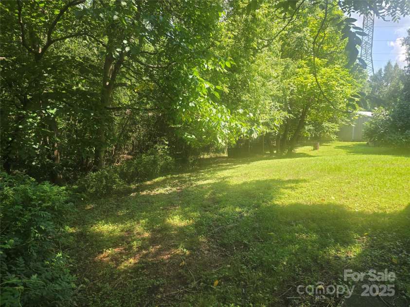 1518 Sierra Road, York, SC 29745.  MLS# CAR4292820, YatesRealty ID 34860. 