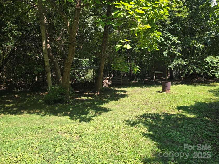 1518 Sierra Road, York, SC 29745.  MLS# CAR4292820, YatesRealty ID 34860. 