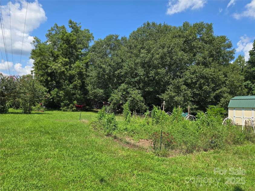 1518 Sierra Road, York, SC 29745.  MLS# CAR4292820, YatesRealty ID 34860. 