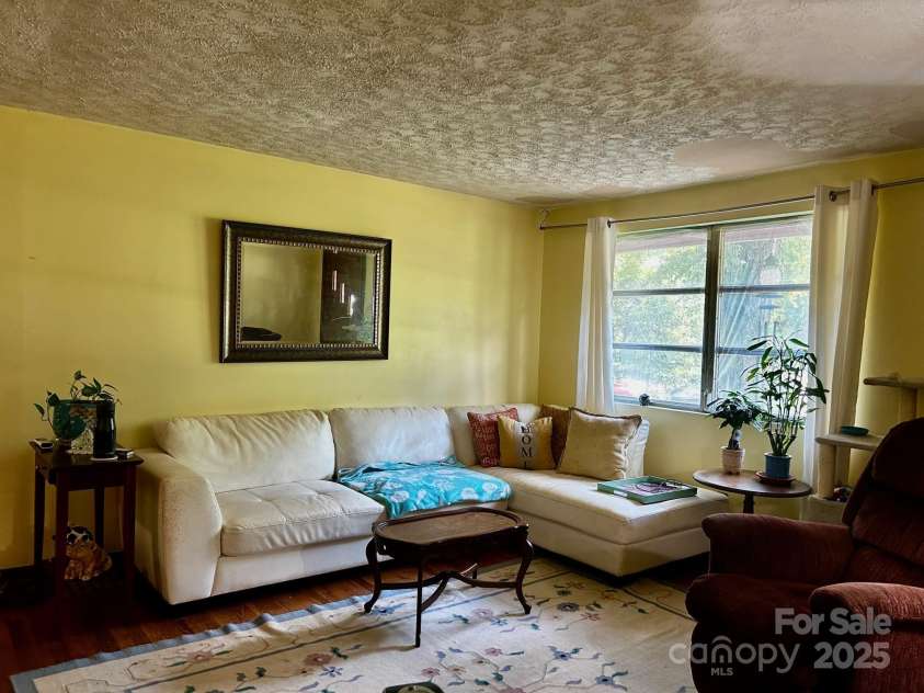 1518 Sierra Road, York, SC 29745.  MLS# CAR4292820, YatesRealty ID 34860. 