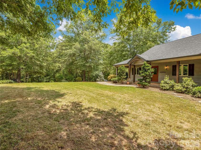 711 Meadow Crest Road, Tryon, NC 28782.  MLS# CAR4399879, YatesRealty ID 34861. 