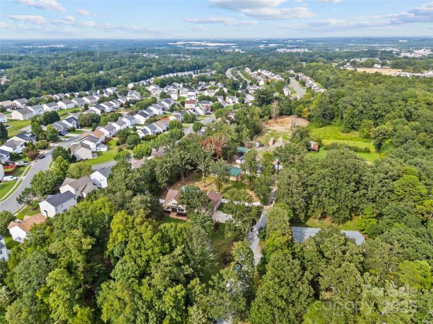 3020 Ridge Road, Charlotte, NC 28269.  MLS# CAR4293606, YatesRealty ID 34864. 