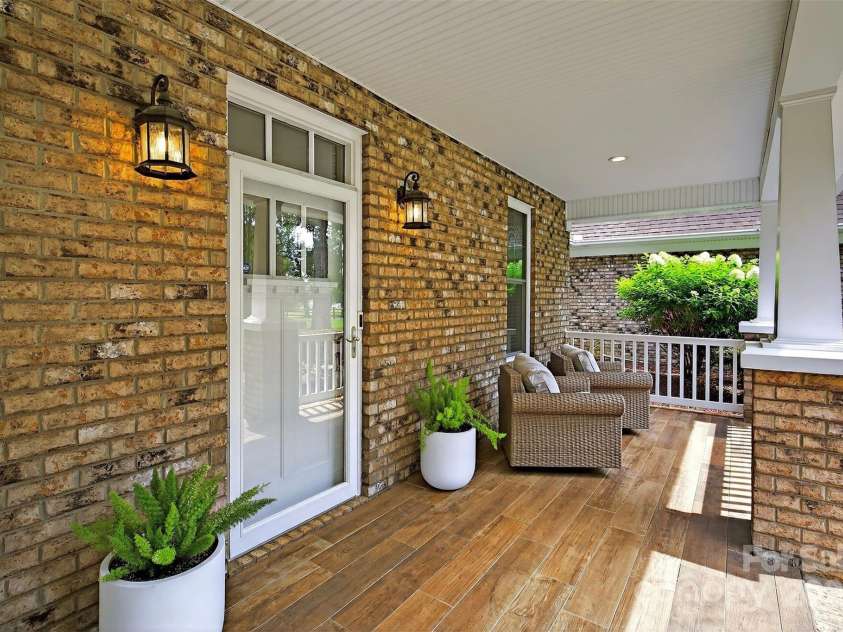 3020 Ridge Road, Charlotte, NC 28269.  MLS# CAR4293606, YatesRealty ID 34864. Front porch