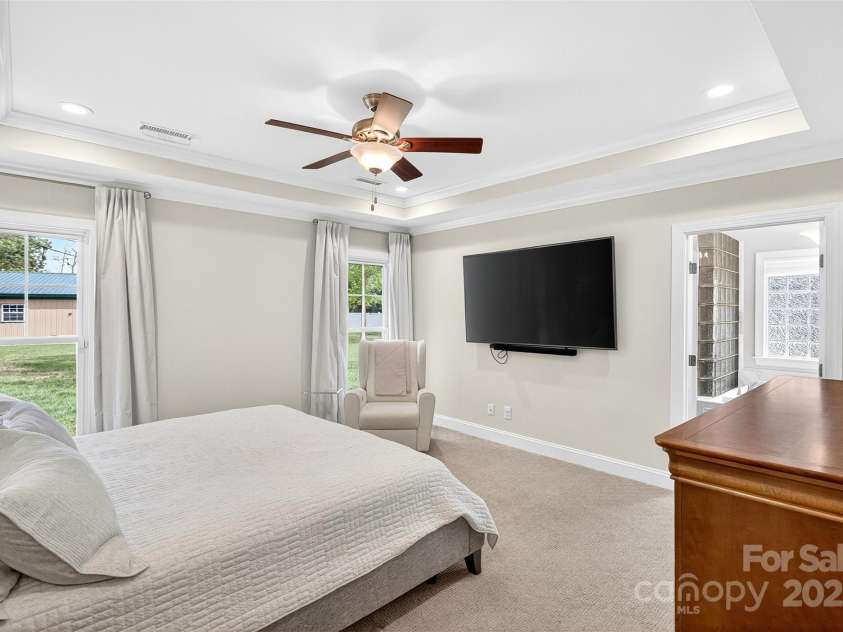 3020 Ridge Road, Charlotte, NC 28269.  MLS# CAR4293606, YatesRealty ID 34864. Primary bedroom