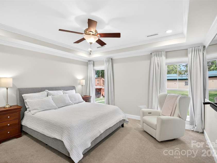 3020 Ridge Road, Charlotte, NC 28269.  MLS# CAR4293606, YatesRealty ID 34864. Primary bedroom