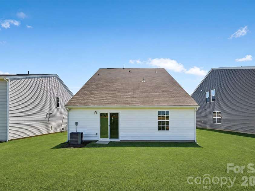 724 Espresso Drive, Shelby, NC 28152.  MLS# CAR4400363, YatesRealty ID 34864. 