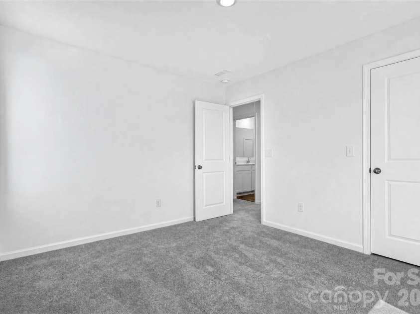 724 Espresso Drive, Shelby, NC 28152.  MLS# CAR4400363, YatesRealty ID 34864. 