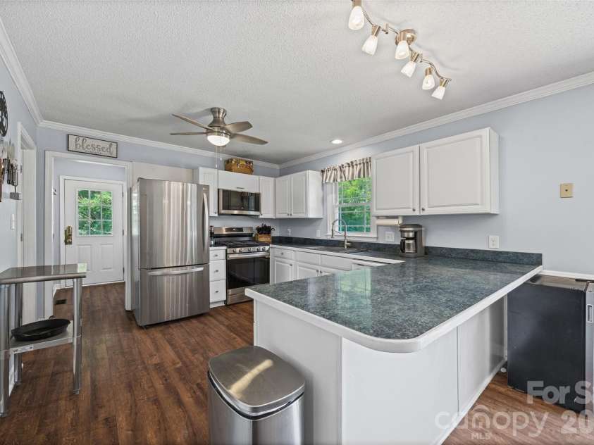 5240 Spring Glen, York, SC 29745.  MLS# CAR4399732, YatesRealty ID 34865. 