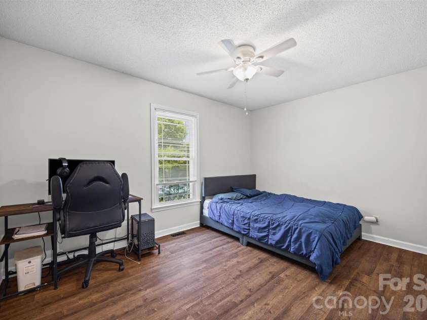 5240 Spring Glen, York, SC 29745.  MLS# CAR4399732, YatesRealty ID 34865. 