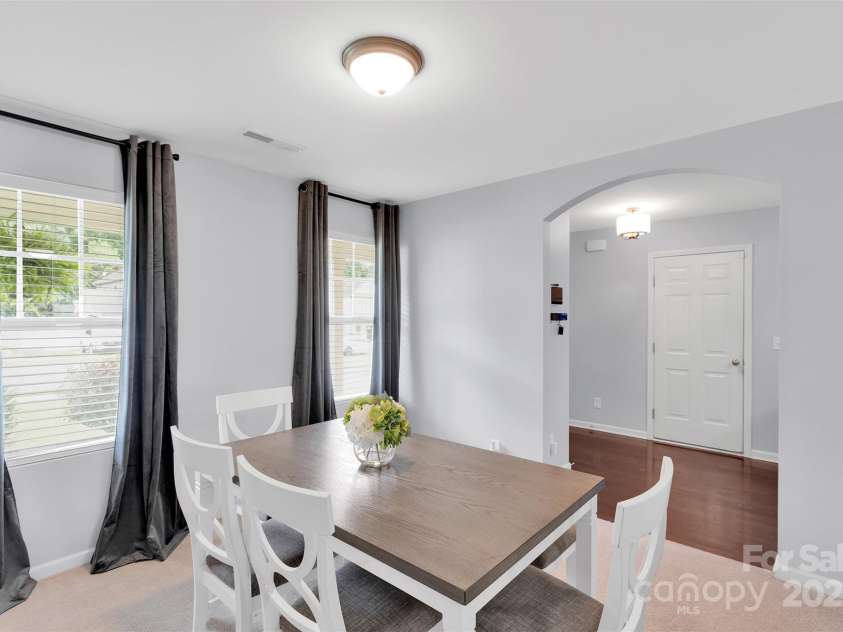 400 Landis Oak Way, Landis, NC 28088.  MLS# CAR4290686, YatesRealty ID 34866. Dining area