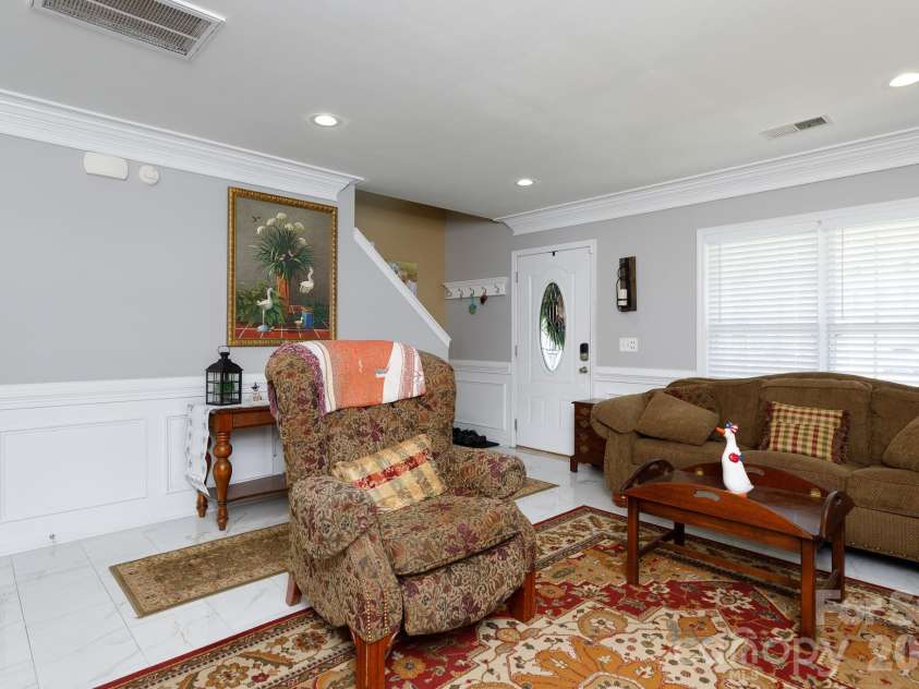 11 Weatherfield Drive, Elgin, SC 29045.  MLS# CAR4400316, YatesRealty ID 34868. 