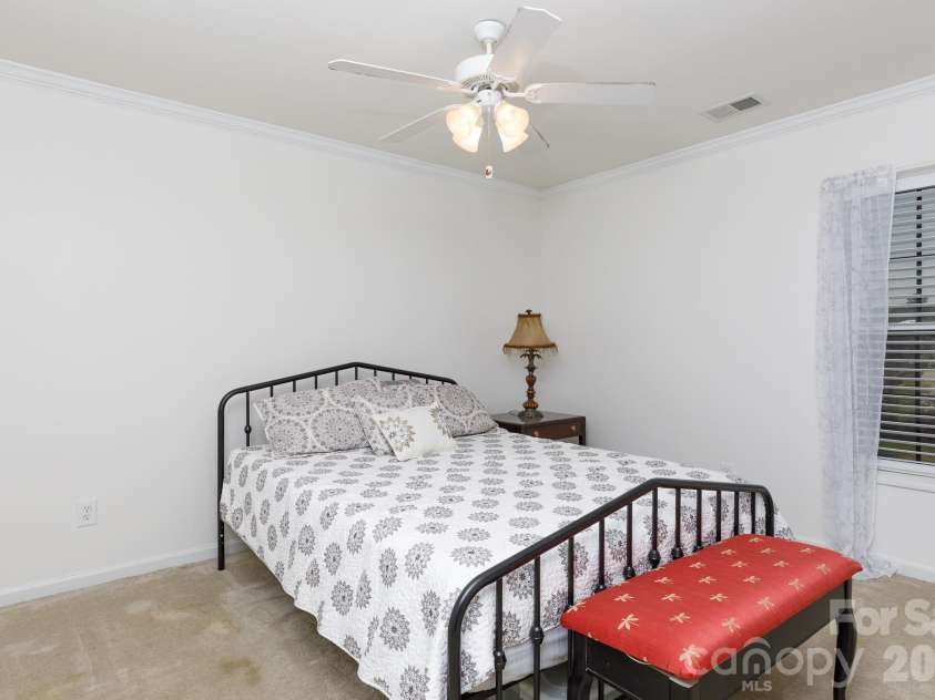 11 Weatherfield Drive, Elgin, SC 29045.  MLS# CAR4400316, YatesRealty ID 34868. 