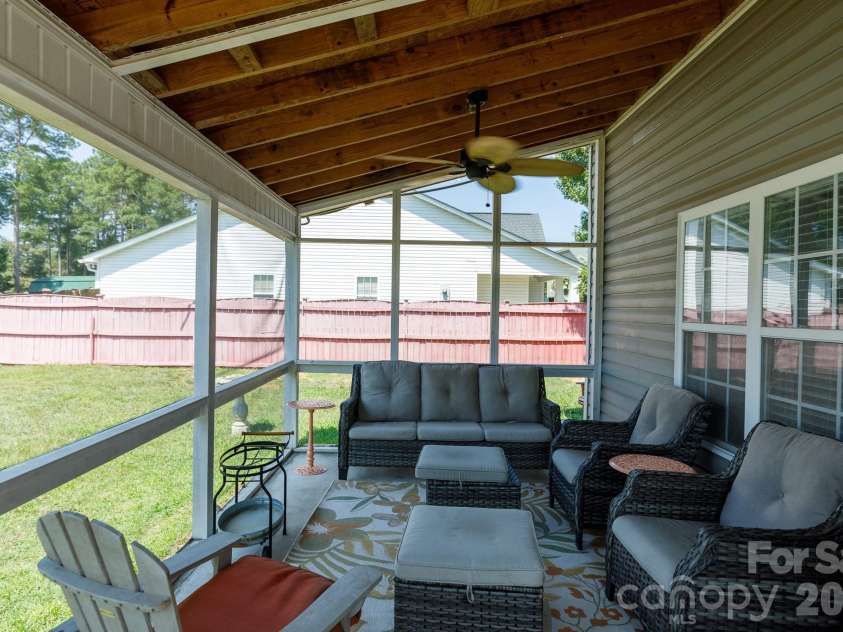 11 Weatherfield Drive, Elgin, SC 29045.  MLS# CAR4400316, YatesRealty ID 34868. 