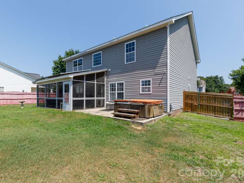 11 Weatherfield Drive, Elgin, SC 29045.  MLS# CAR4400316, YatesRealty ID 34868. 