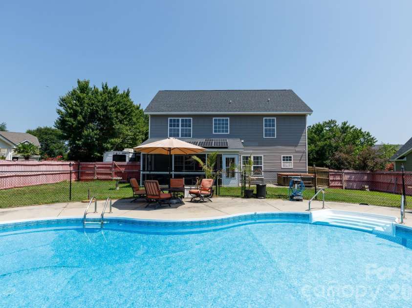 11 Weatherfield Drive, Elgin, SC 29045.  MLS# CAR4400316, YatesRealty ID 34868. 