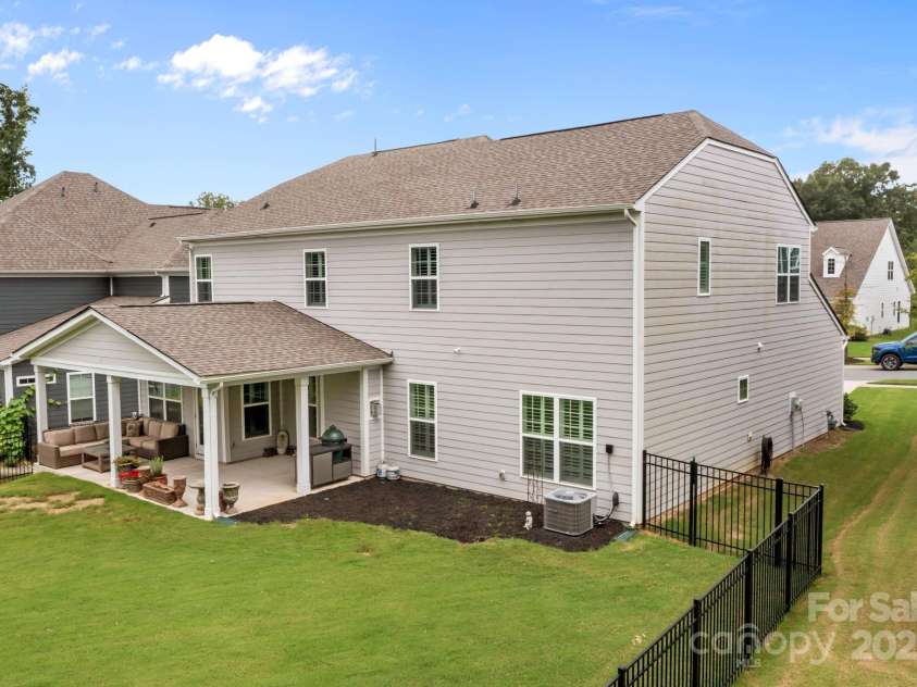 12710 Longford Crossing Place, Huntersville, NC 28078.  MLS# CAR4294654, YatesRealty ID 34868. 