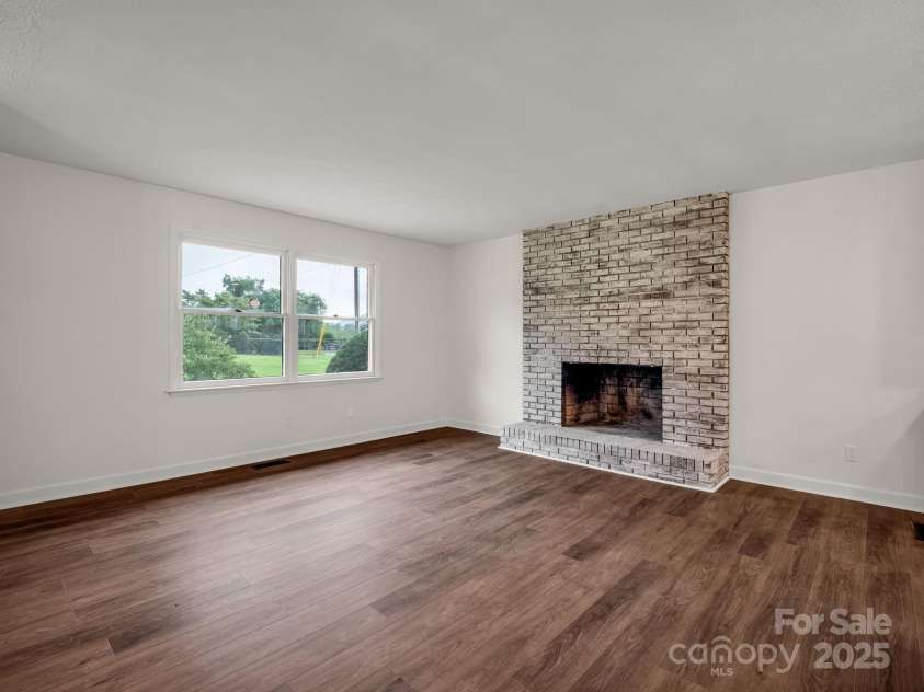 30 Patti Drive, Fletcher, NC 28732.  MLS# CAR4296193, YatesRealty ID 34869. 