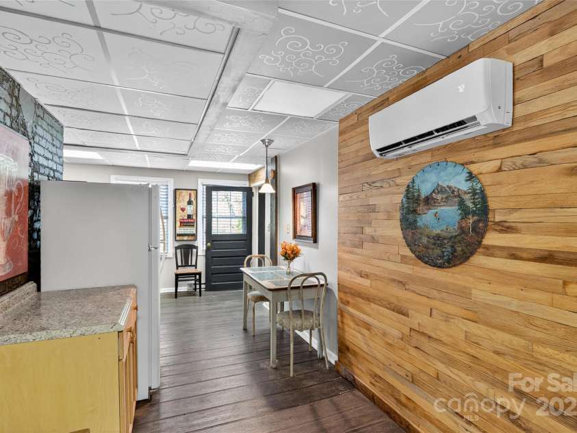 178 Caldwell Street, Brevard, NC 28712.  MLS# CAR4289391, YatesRealty ID 3487. 