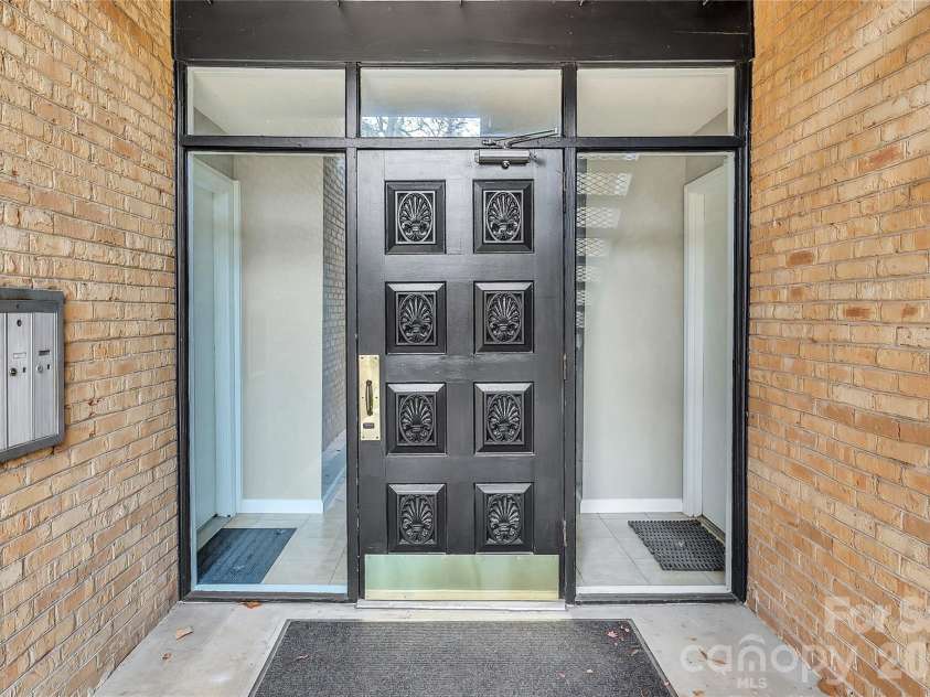 4754 Hedgemore Drive, Charlotte, NC 28209.  MLS# CAR4329446, YatesRealty ID 3487. 