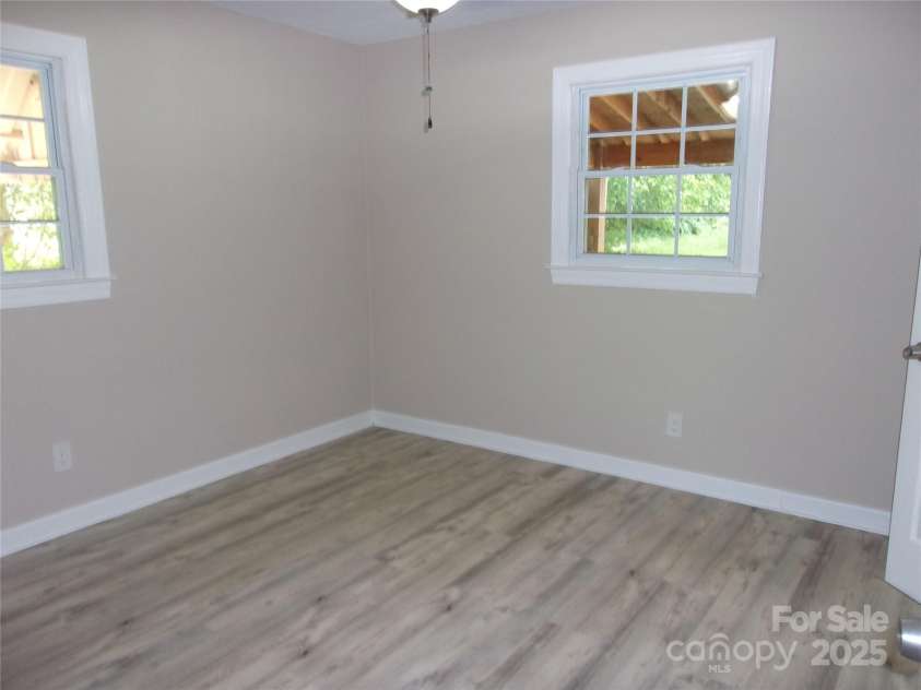 163 Whitney Lane, Statesville, NC 28625.  MLS# CAR4293598, YatesRealty ID 34870. Primary bed room