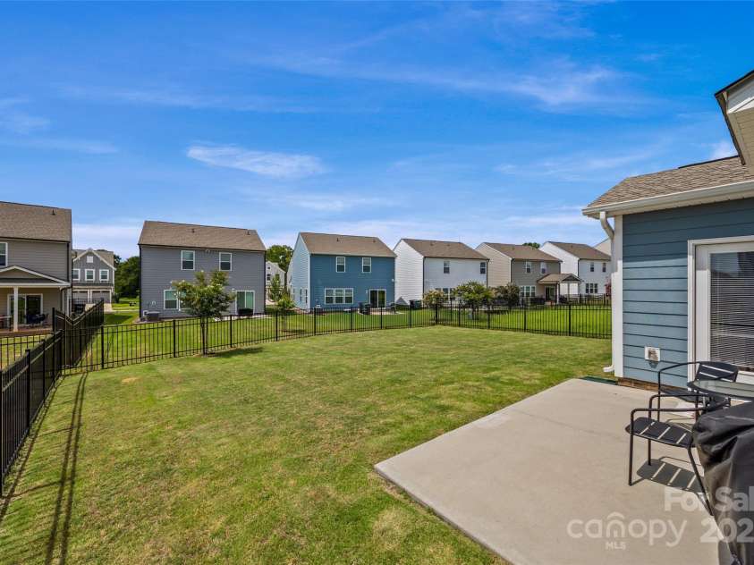 1157 Scotch Meadows Loop, Monroe, NC 28110.  MLS# CAR4296278, YatesRealty ID 34871. 