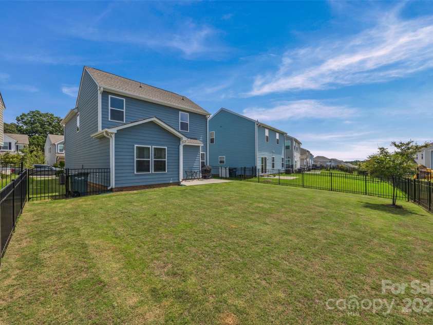 1157 Scotch Meadows Loop, Monroe, NC 28110.  MLS# CAR4296278, YatesRealty ID 34871. 