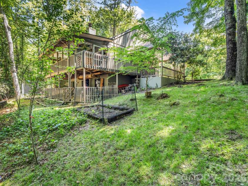 2760 Ugugu Drive, Brevard, NC 28712.  MLS# CAR4400330, YatesRealty ID 34872. 