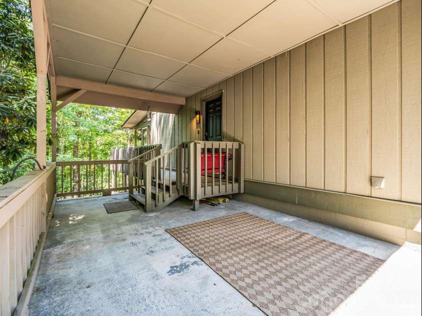 2760 Ugugu Drive, Brevard, NC 28712.  MLS# CAR4400330, YatesRealty ID 34872. 