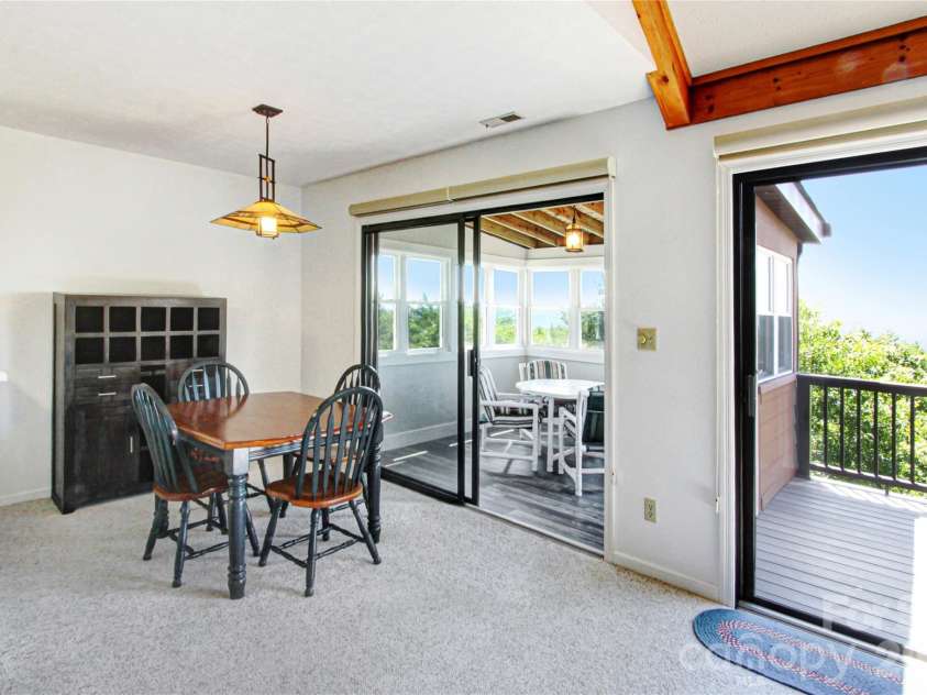 105 Toxaway Views Drive, Lake Toxaway, NC 28747.  MLS# CAR4399587, YatesRealty ID 34873. 