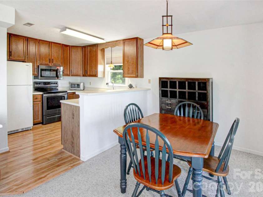 105 Toxaway Views Drive, Lake Toxaway, NC 28747.  MLS# CAR4399587, YatesRealty ID 34873. 