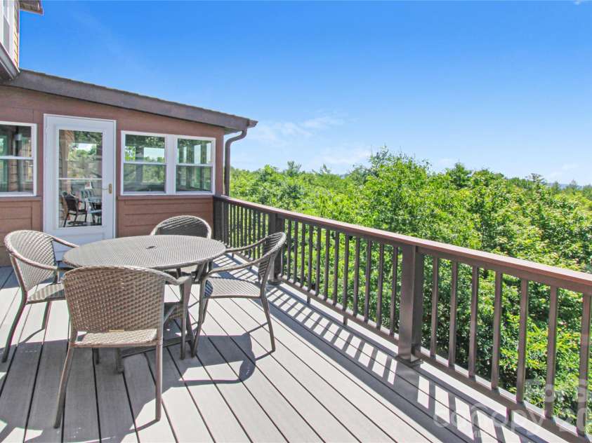 105 Toxaway Views Drive, Lake Toxaway, NC 28747.  MLS# CAR4399587, YatesRealty ID 34873. 