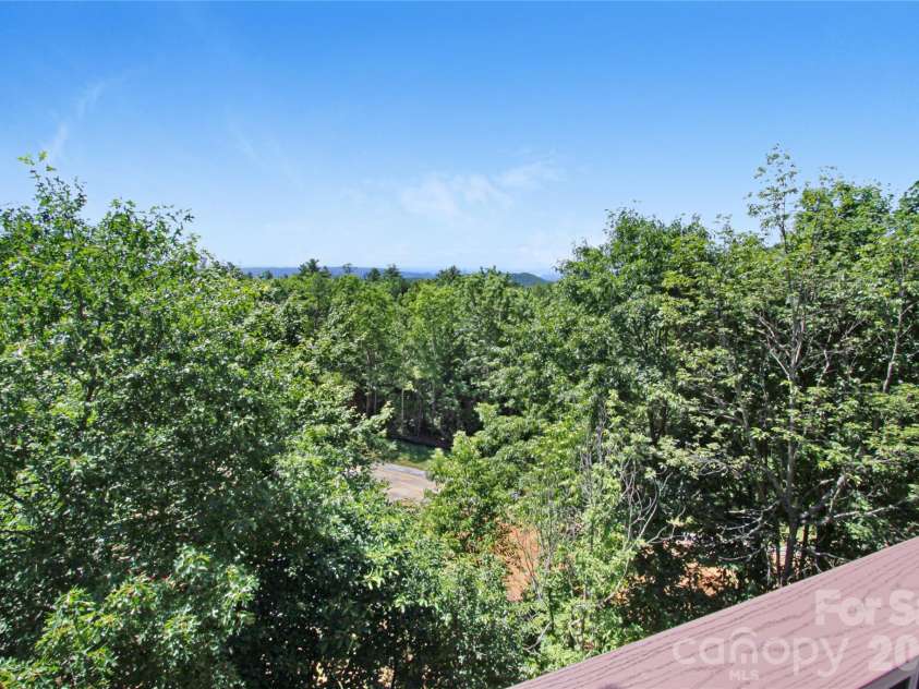 105 Toxaway Views Drive, Lake Toxaway, NC 28747.  MLS# CAR4399587, YatesRealty ID 34873. 