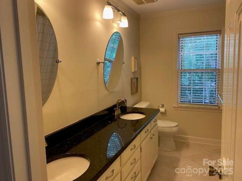 6632 Summer Darby Lane, Charlotte, NC 28270.  MLS# CAR4294169, YatesRealty ID 34873. 