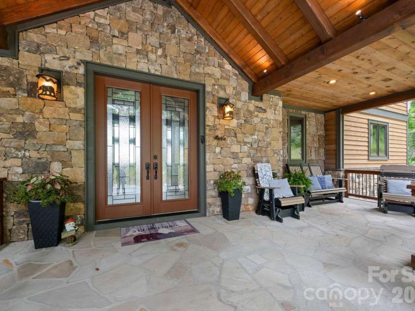 6 Valley Watch Court, Banner Elk, NC 28604.  MLS# CAR4400324, YatesRealty ID 34874. 
