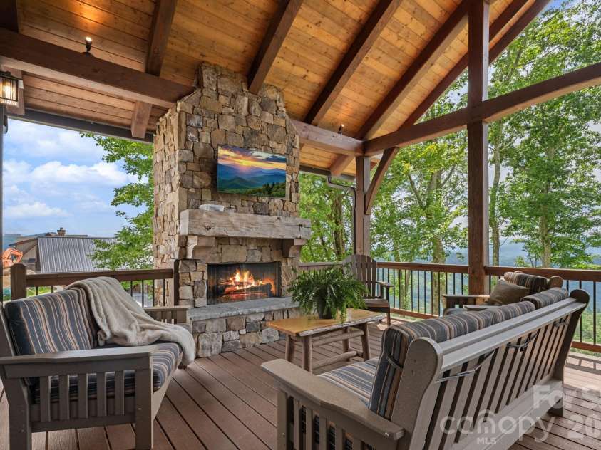6 Valley Watch Court, Banner Elk, NC 28604.  MLS# CAR4400324, YatesRealty ID 34874. 