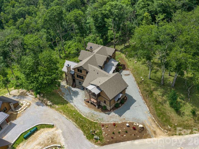 6 Valley Watch Court, Banner Elk, NC 28604.  MLS# CAR4400324, YatesRealty ID 34874. 