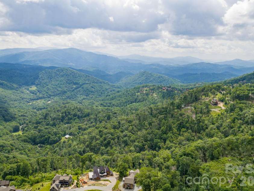 6 Valley Watch Court, Banner Elk, NC 28604.  MLS# CAR4400324, YatesRealty ID 34874. 