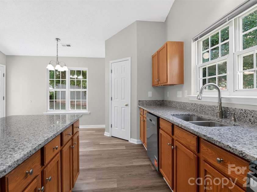 1048 Sandy Point Drive, Concord, NC 28025.  MLS# CAR4400416, YatesRealty ID 34875. 