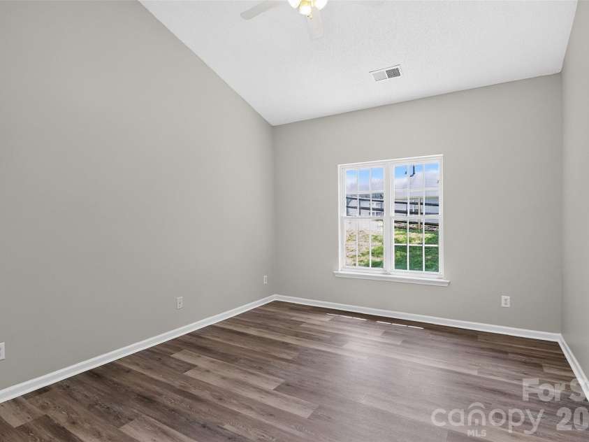 1048 Sandy Point Drive, Concord, NC 28025.  MLS# CAR4400416, YatesRealty ID 34875. 