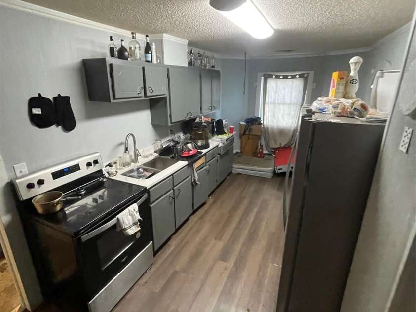 136 Broadway Street, Forest City, NC 28043.  MLS# CAR4297171, YatesRealty ID 34875. 