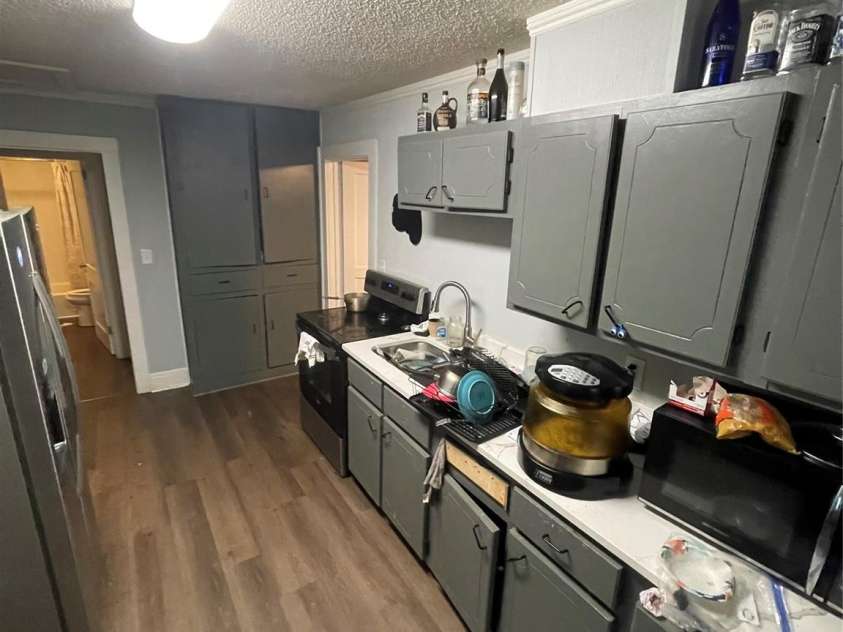 136 Broadway Street, Forest City, NC 28043.  MLS# CAR4297171, YatesRealty ID 34875. 